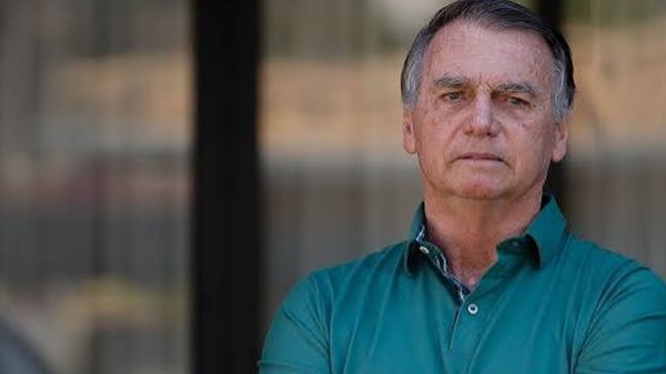 Defesa de Bolsonaro divulga nota e critica decisão de Moraes que decretou prisão preventiva