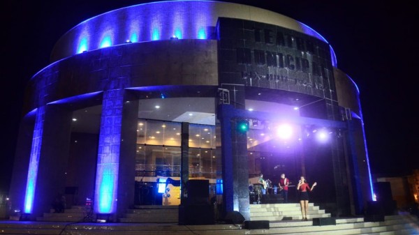 Programação especial marcou aniversário do Teatro Dix-huit Rosado