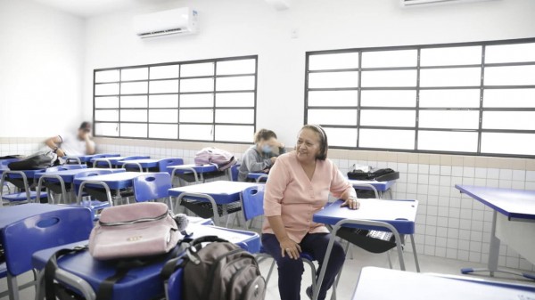 A farsa de Fátima na defesa da educação