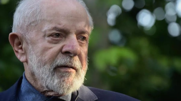 Lula fará novo procedimento cirúrgico para bloquear sangramento no cérebro
