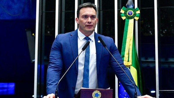 De autoria de Styvenson, Senado aprova projeto de castração química para estupradores