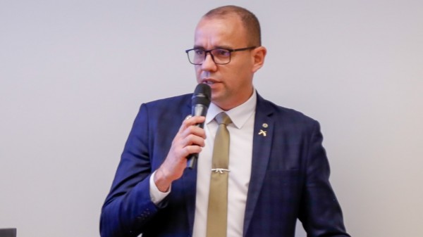 Gonçalves exige esclarecimentos sobre ofício que prejudica policiais e bombeiros militares