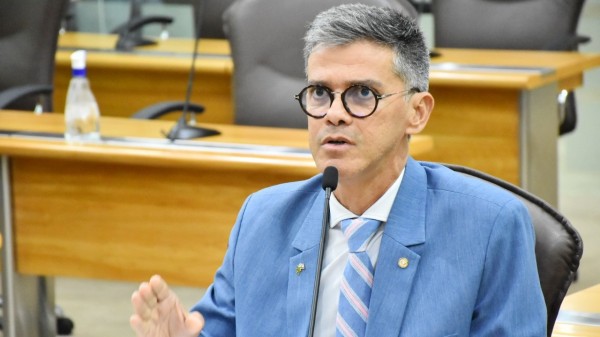 Coronel Azevedo dispara: "Lula é cachaceiro, desordeiro, vagabundo e preguiçoso"