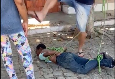 Comerciante que amarrou e pisoteou morador de rua é preso