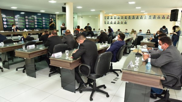 Bloco recém criado na CMM inicia ofensiva contra o Palácio da Resistência