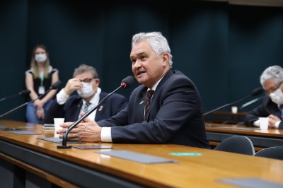 Alvo de críticas, General Girão afirma que gasta menos com alimentação que um funcionário da Câmara