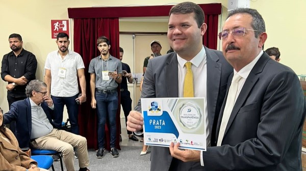 Câmara de Mossoró recebe selo de transparência do TCE