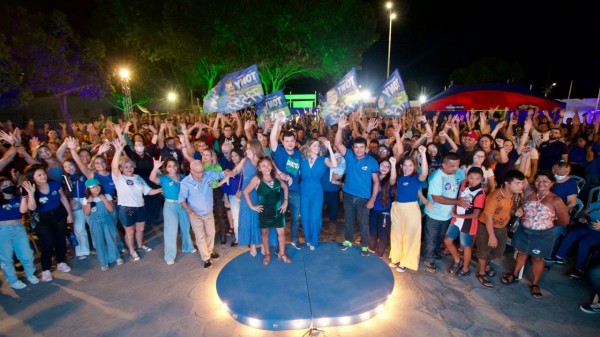 Tony lança candidatura e mobiliza multidão em Mossoró