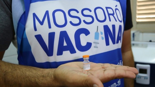 Maria Soares e ponto extra no Partage abrem neste sábado para vacinação de Covid-19 e Influenza