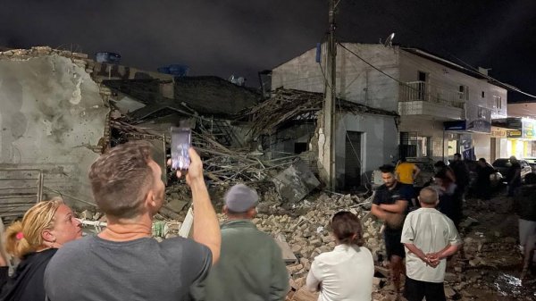 Criminosos invadem Lagoa Nova e destroem banco durante a madrugada