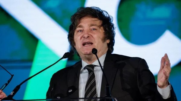 Javier Milei, o 'Bolsonaro argentino' lidera eleições primárias