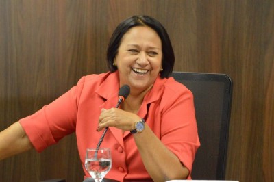 Para deputado, governadora é “Robin Hood às avessas”: “ela tira dos pobres para dar aos ricos”
