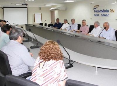 General GirÃ£o se reÃºne com representantes da FecomÃ©rcio