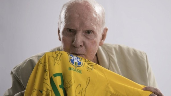 Morre, aos 92 anos, o ex-técnico Zagallo