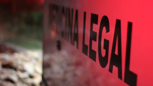 Jovem de 20 anos é morto a tiros na frente da mulher e filho em favela de Mossoró