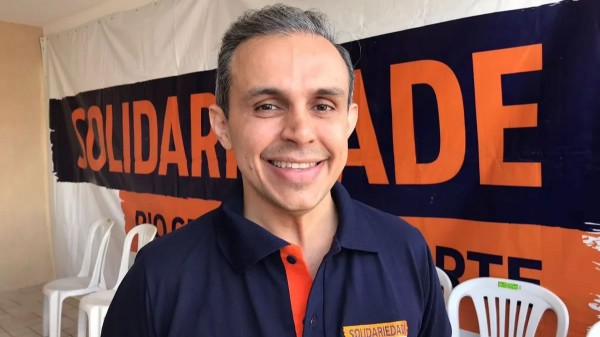 Brenno Queiroga foi traído dentro do próprio partido