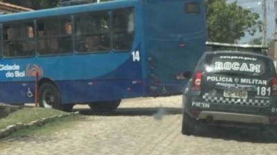 Temendo novos ataques, coletivos circulam com escolta policial em MossorÃ³