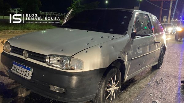 Veículo é metralhado durante atentado na Avenida João da Escossia, em Mossoró