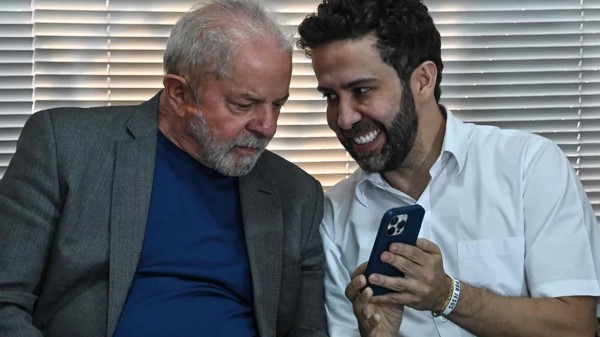 Áudio: Janones defende rachadinha para pagar suas despesas