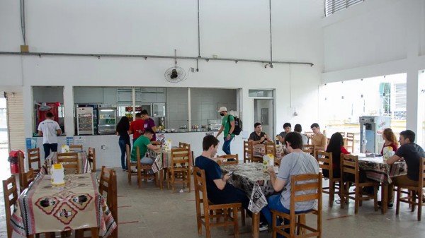 Cantinas da UFERSA passam a oferecer pão com café por R$ 1