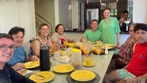 Café com Fátima sinaliza reaproximação de Neilton com o governismo