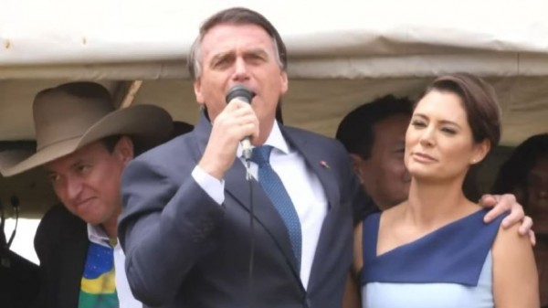 Cuscuz Klan em Natal com Bolsonaro e Michelle nesta quarta-feira (14)