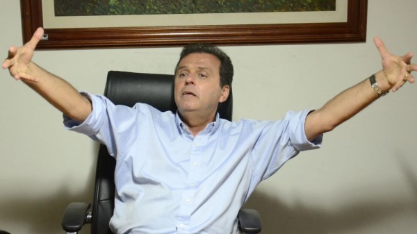 O desespero de Carlos Eduardo com Rafael Motta