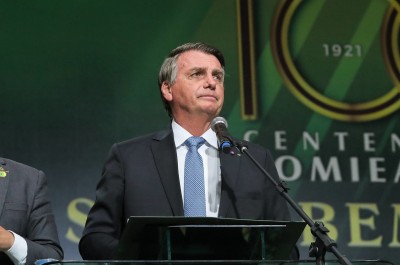 Bolsonaro deve vetar fundo eleitoral de 5,7 bilhões, diz jornalista