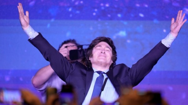 Milei surpreende e conquista vitória histórica nas eleições legislativas argentinas