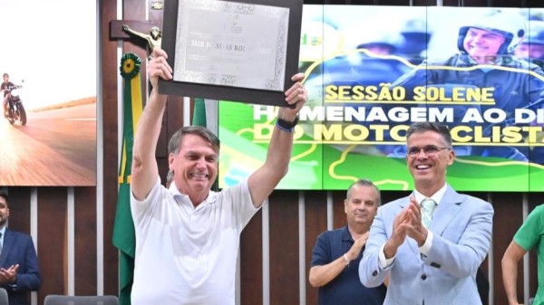 Coronel Azevedo entregará Título de Cidadão Potiguar a Bolsonaro na Câmara Municipal de Natal