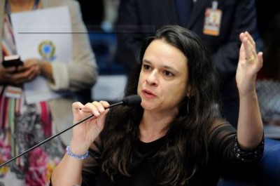 Recado de Janaina Paschoal aos mossoroenses: "no prÃ³ximo domingo vamos eleger Jair Bolsonaro"