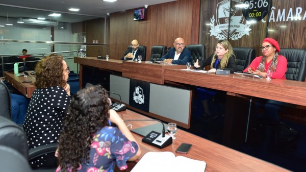 Audiência pública: vereadores de Mossoró acompanham prestação de contas da Saúde