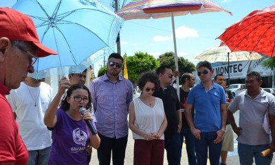 Protesto de servidores recebe apoio de vereadores da bancada de oposiÃ§Ã£o