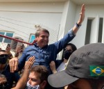 Bolsonaro Ã© recebido com festa em MossorÃ³