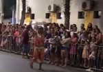 VÃDEO: Paulo Doido Ã© ovacionado durante desfile de 30 de Setembro