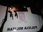 Assalto a van de sacoleiros termina em tiroteio e assaltantes presos