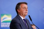 Bolsonaro assina MP que garante liberdade nas redes sociais