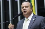RogÃ©rio Marinho critica invasÃµes: â€œMilÃ­cia e facÃ§Ã£o polÃ­tica tentam se apropriar das escolasâ€