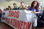 Estudantes protestam contra transferÃªncia de escola em MossorÃ³