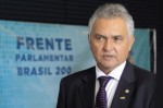 General GirÃ£o comemora liberaÃ§Ã£o de recursos do Governo Federal para a Newton Navarro