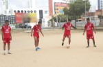 HumilhaÃ§Ã£o: Com NogueirÃ£o interditado, Potiguar de MossorÃ³ treina em campo de barro