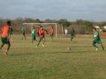 BaraÃºnas desmente boato sobre suposta briga envolvendo goleiro e zagueiro durante treino