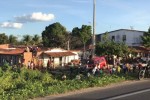Bombeiros sÃ£o mobilizados para resgatar homem que teve mal sÃºbito em telhado de residÃªncia