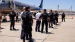 Jato da PF pousa em Aracati com líderes do CV rumo ao Presídio Federal de Mossoró