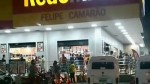 Assaltante morto e policial penal ferido durante assalto a supermercado de Natal