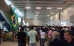 VÃDEO: Bolsonaro Ã© recebido por multidÃ£o no Aeroporto AluÃ­zio Alves, na grande Natal