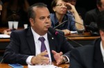 InvasÃ£o de escolas Ã© fruto da manipulaÃ§Ã£o e exploraÃ§Ã£o de estudantes pelo PT, diz deputado