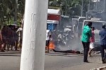 Em Natal, moradores bloqueiam via com corpo em protesto contra aÃ§Ã£o da PM
