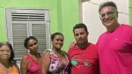 Médico reencontra casal que vende desinfetantes em carroça: ‘de cortar o coração’