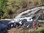 Avião com a cantora Marília Mendonça cai em MG